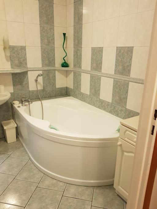 Sloneczny Apartamencik Appartement Wrocław Buitenkant foto